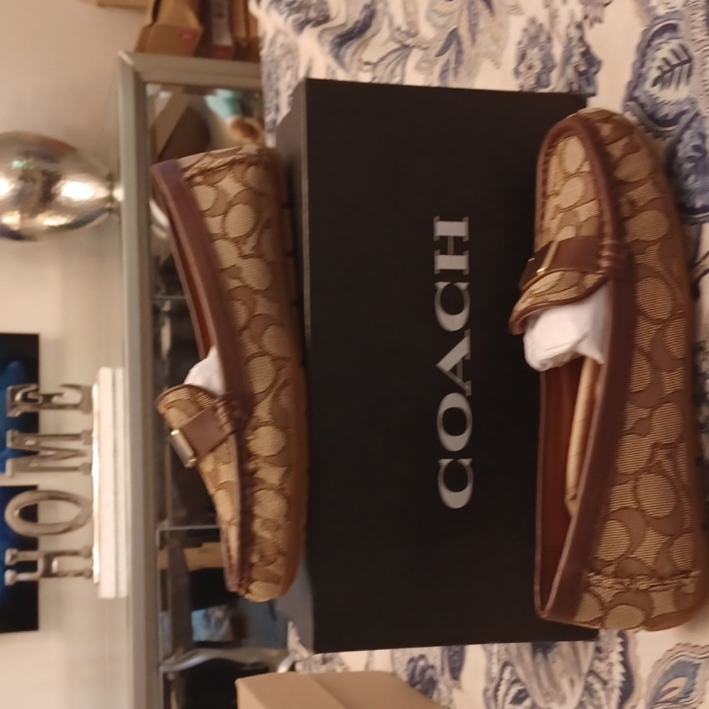 New Coach Mona Jacquard Tan & Brown Signature Print Slip On Loafers Size 7.5B